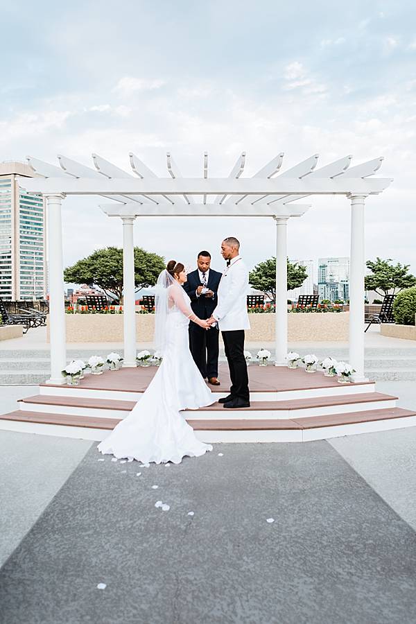 Hyatt Regency Baltimore Wedding || Capture Legacy Photography || Charm City Wed