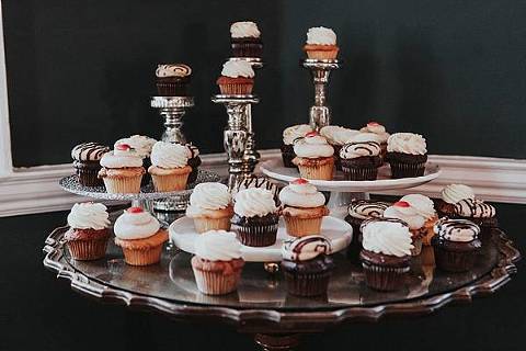 Annapolis Winter Wedding || We Are The Cashmans || Charm City Wed_0034.jpg